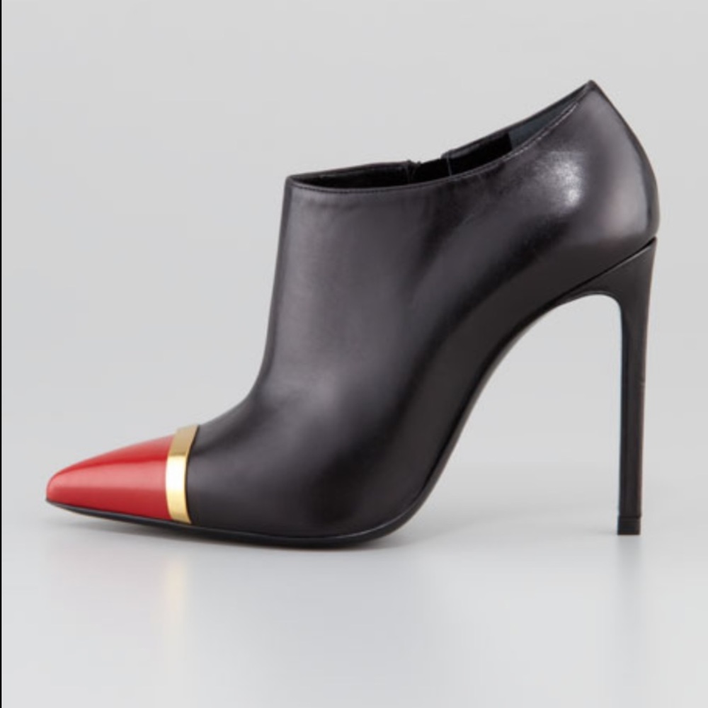 SAINT LAURENT Paris ankle boots😍😍